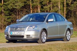 Toyota Avensis: 2,4-Liter-Benzin-Direkteinspritzer für Modelljahr 2004 Toyota Avensis: 2,4-Liter-Benzin-Direkteinspritzer für Modelljahr 2004