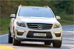 Mercedes ML 63 AMG: Geländebulle mit Biturbo