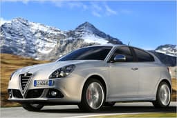 Alfa Romeo Giulietta im Test: Dezente Kosmetik und ein neuer Diesel