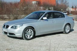 BMW 545i: Starker Paradehengst der weiß-blauen Fünfer-Garde