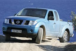 Nissan Navara 2.5 dCi King Cab im Test: Naturbursche im Nadelstreif