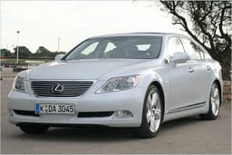 Lexus LS 460 im Test: Die Alternative zur S-Klasse wird immer sicherer