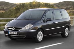 Mehr Chrom zum Jahresbeginn: Facelift für den Citroën C8