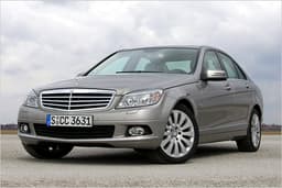 Mercedes C 350 CGI: Mittelklasse mit sparsamem Direkteinspritzer