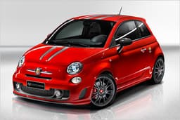  Abarth: Heißer 695 Tributo Ferrari steht auf der IAA
