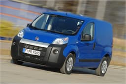 Fiat Fiorino Natural Power fährt mit Benzin und mit Erdgas 