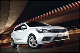Kia Pro_Cee'd: Knochengrill jetzt auch für dreitürigen Korea-Golf