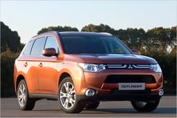 Mitsubishi Outlander auf dem Genfer Autosalon 2012