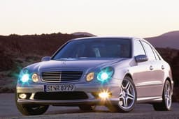 E 55 AMG: Stärkste E-Klasse aller Zeiten rollt an