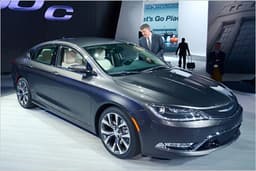 Chrysler 200: Mittelklasse-Ami mit Alfa-Technik