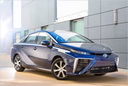 Toyota Mirai: Brennstoffzellenfahrzeug mit technischen Daten und Preisen zur Markteinführung 2015