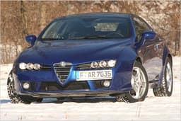 Alfa Brera 2.2 JTS 16V im Test: Designercoupé mit schicken Klamotten Alfa Brera 2.2 JTS 16V im Test: Designercoupé mit schicken Klamotten