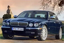 Ein außergewöhnlicher Gentleman: Der Daimler Super Eight Ein außergewöhnlicher Gentleman: Der Daimler Super Eight