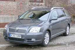 Toyota Avensis Combi: Diesel-Rakete 2.2 D-CAT im Test Toyota Avensis Combi: Diesel-Rakete 2.2 D-CAT im Test