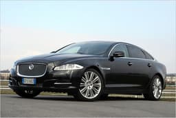 Test Jaguar XJ: Neuer Auftritt, starke Motoren, sportliches Handling Test Jaguar XJ: Neuer Auftritt, starke Motoren, sportliches Handling