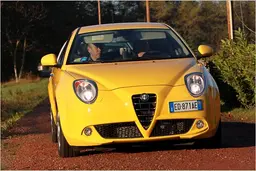 Test: Alfa Romeo MiTo 1.4 16V MultiAir mit Doppelkupplungsgetriebe Test: Alfa Romeo MiTo 1.4 16V MultiAir mit Doppelkupplungsgetriebe