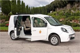 Renault Kangoo Z.E. für Benedikt XVI.: Ein Elektroauto für den Papst Renault Kangoo Z.E. für Benedikt XVI.: Ein Elektroauto für den Papst
