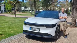 Zeekr 7X (2025) mit dem Autor Zeekr 7X (2025) mit dem Autor