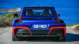 Renault 5 Turbo 3E bei der Rallye Tour de Corse Renault 5 Turbo 3E bei der Rallye Tour de Corse