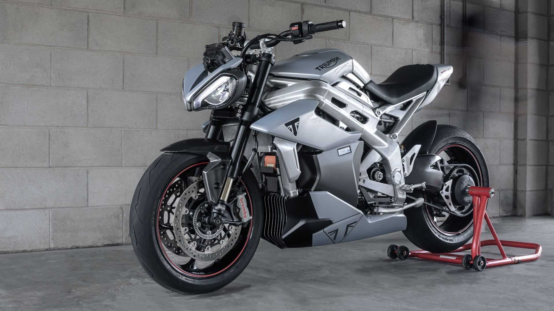 Triumph TE-1 - Track Testing 13 Triumph TE-1 - Track Testing 13