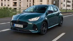 Mazda 2 Hybrid (2026) in Fern Green im Test Mazda 2 Hybrid (2026) in Fern Green im Test