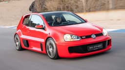 VW Golf GTI W12-650 in roter Lackierung VW Golf GTI W12-650 in roter Lackierung