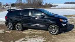 Ford EcoSport com 6 rodas Ford EcoSport com 6 rodas