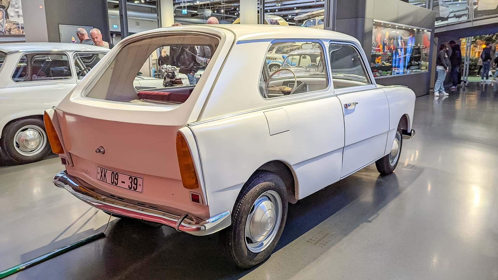 Trabant P 602 V und 601 (1966) mit Wankelmotor im August Horch Museum Zwickau Trabant P 602 V und 601 (1966) mit Wankelmotor im August Horch Museum Zwickau
