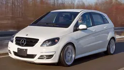 Mercedes B 55 AMG (2010) Mercedes B 55 AMG (2010)