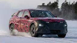 Alfa Romeo Stelvio (2025) offizielle Bilder der Wintererprobung Alfa Romeo Stelvio (2025) offizielle Bilder der Wintererprobung