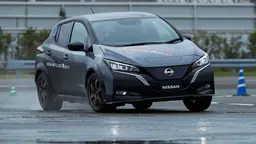 Nissan Leaf e+ with dual electric motors and all-wheel drive Nissan Leaf e+ with dual electric motors and all-wheel drive