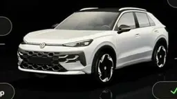 Nuova Volkswagen T-Roc 2025 foto rubate Nuova Volkswagen T-Roc 2025 foto rubate