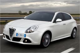 Alfa Romeo Giulietta im Test: Die schöne kleine Julia Alfa Romeo Giulietta im Test: Die schöne kleine Julia