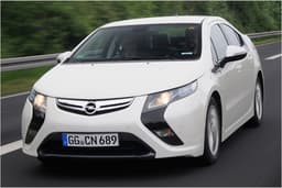 Opel Ampera im Test: Porsche-Drehmoment und Mofa-Verbrauch Opel Ampera im Test: Porsche-Drehmoment und Mofa-Verbrauch