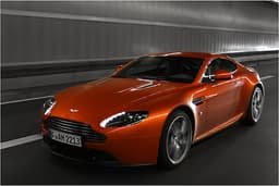 Aston Martin V8 Vantage im Test: Der englische Purist  Aston Martin V8 Vantage im Test: Der englische Purist