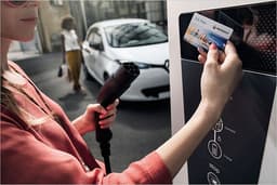 Renault Z.E Pass: Leichter Strom tanken per App und Chipkarte Renault Z.E Pass: Leichter Strom tanken per App und Chipkarte