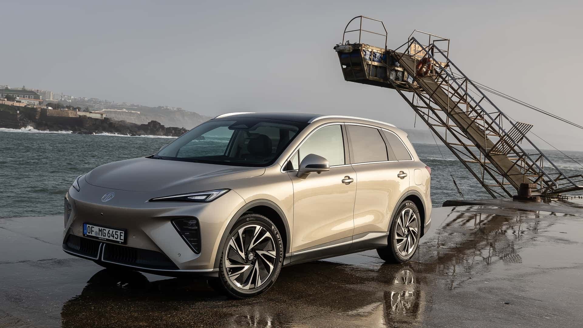 MGS6 EV (2026) in Stratford Gold: Das Exterieur MGS6 EV (2026) in Stratford Gold: Das Exterieur