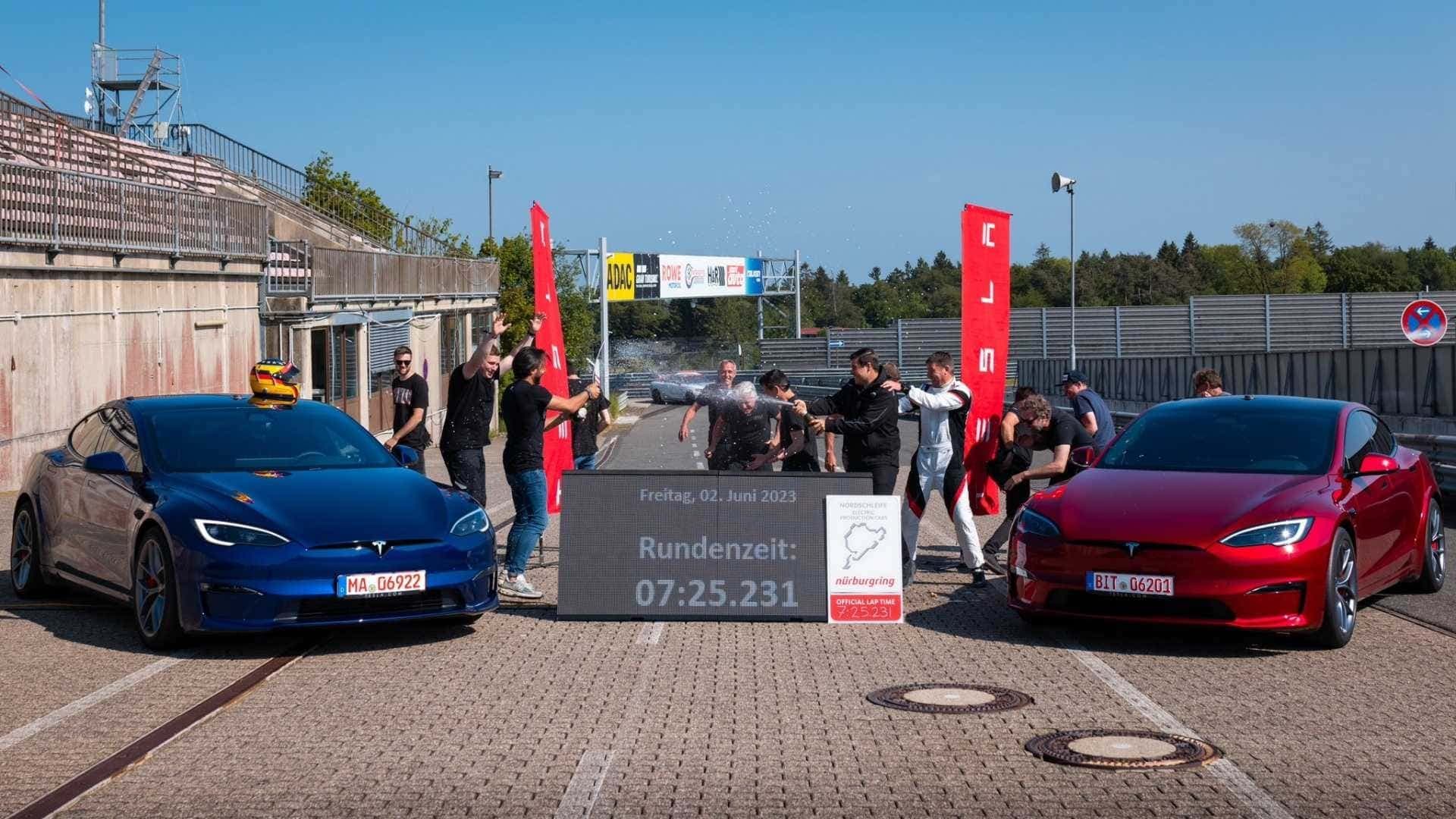 tesla-model-s-plaid-with-track-pack-sets-nurburgring-lap-record tesla-model-s-plaid-with-track-pack-sets-nurburgring-lap-record