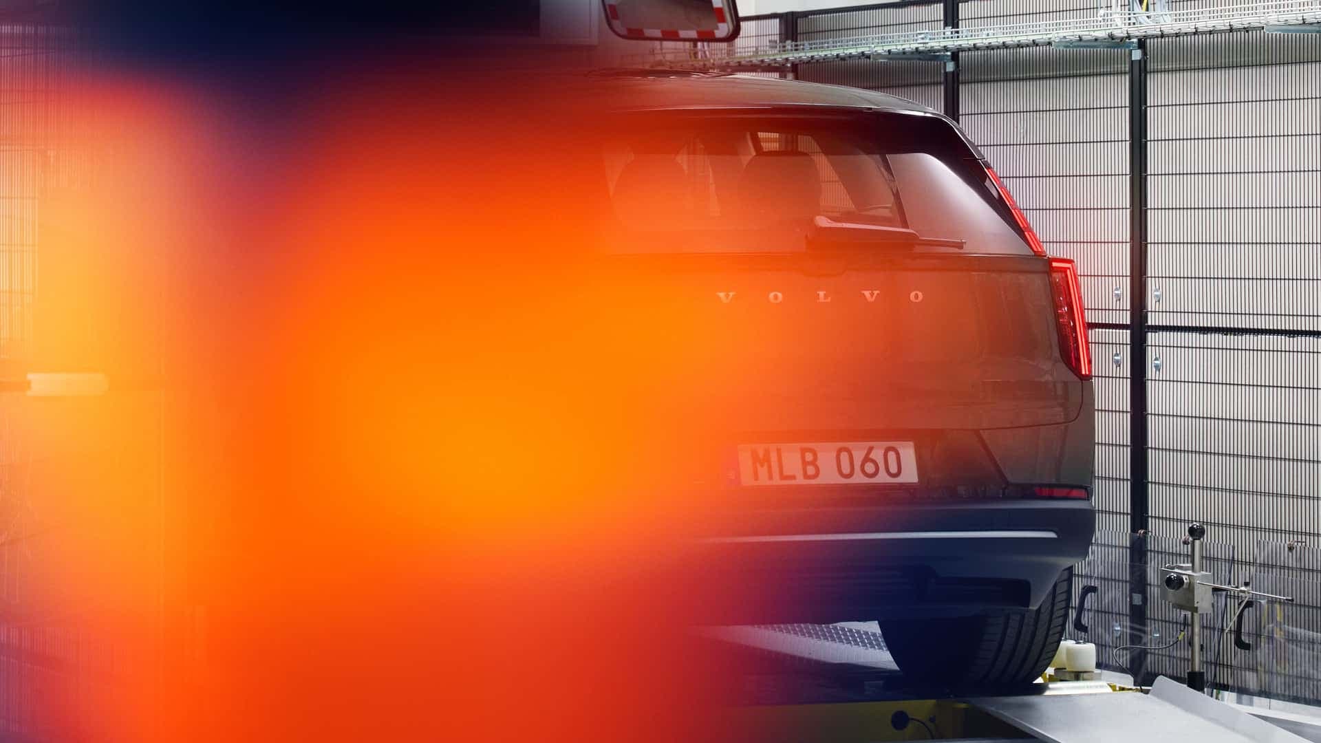 Volvo EX60 (2026): Teaserbild vom Heck (Ausschnittsvergrößerung) Volvo EX60 (2026): Teaserbild vom Heck (Ausschnittsvergrößerung)