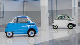 Microlino Lite (rechts) und Microlino Spiaggina Microlino Lite (rechts) und Microlino Spiaggina