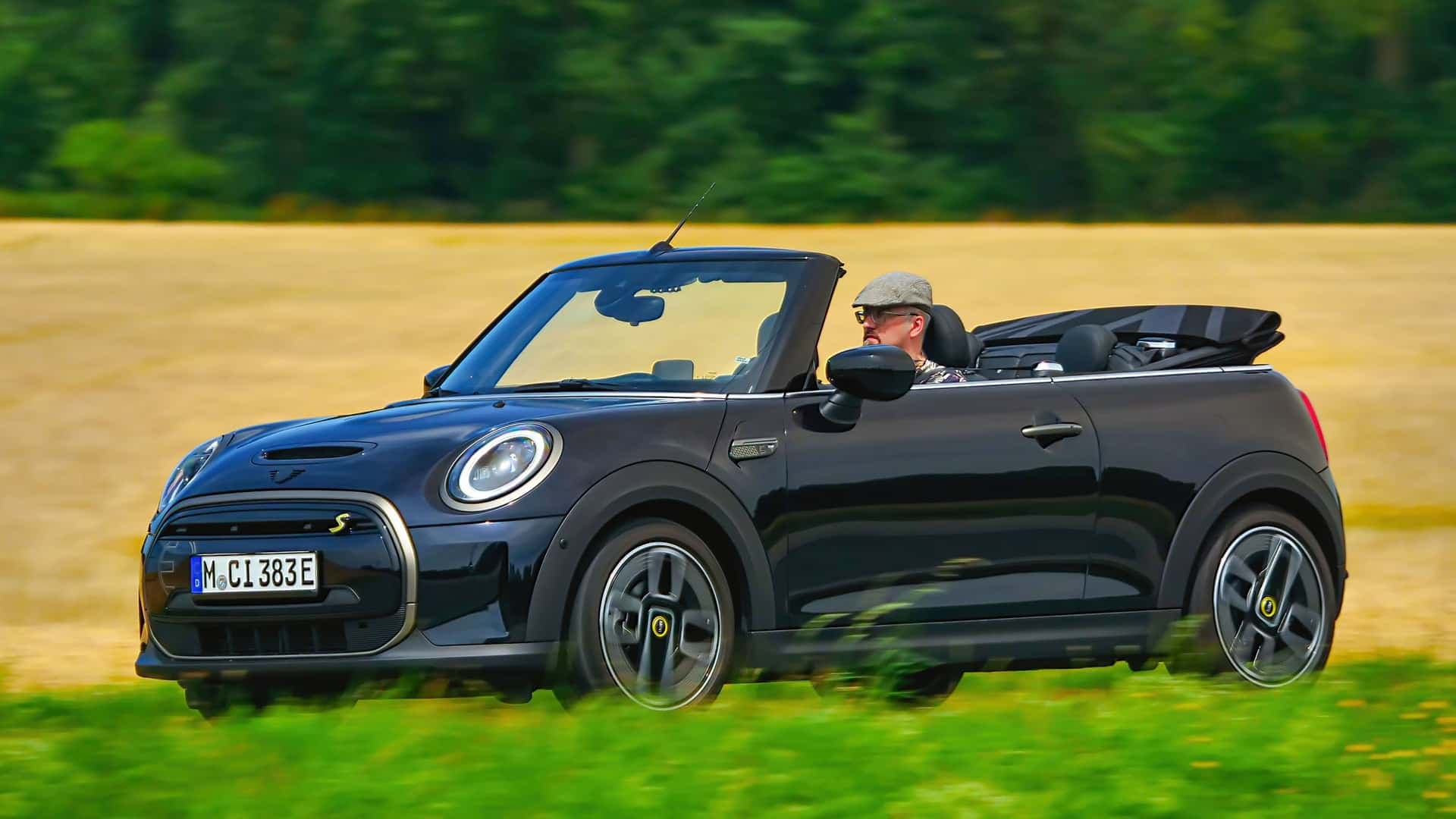 Mini Cooper SE Cabrio (2023) im Test Mini Cooper SE Cabrio (2023) im Test
