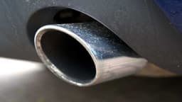 Auspuff (von Motor1.com Italien) Auspuff (von Motor1.com Italien)