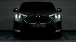 BMW-Modell mit illuminierter Niere (Symbolbild) BMW-Modell mit illuminierter Niere (Symbolbild)