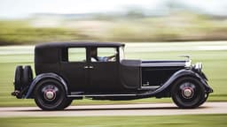 Electrogenic 1929 Rolls-Royce Phantom II mit Jason Momoa Electrogenic 1929 Rolls-Royce Phantom II mit Jason Momoa