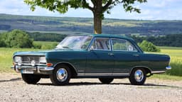 Unterwegs mit Sepp Herbergers Opel Rekord B (1966) Unterwegs mit Sepp Herbergers Opel Rekord B (1966)