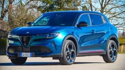 Alfa Romeo Junior Ibrida (2025) im Test Alfa Romeo Junior Ibrida (2025) im Test