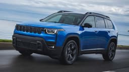 2026 Jeep Cherokee Overland Front 3/4 2026 Jeep Cherokee Overland Front 3/4