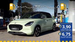 Der getestete Suzuki Swift an der Tankstelle (mit Infos zu Testverbrauch und Spritkosten)  Der getestete Suzuki Swift an der Tankstelle (mit Infos zu Testverbrauch und Spritkosten)