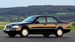Vor 30 Jahren: Die Baureihe 202 ist die erste Mercedes-Benz C-Klasse Vor 30 Jahren: Die Baureihe 202 ist die erste Mercedes-Benz C-Klasse