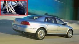 volkswagen-phaeton with photo of trunk mechanism volkswagen-phaeton with photo of trunk mechanism